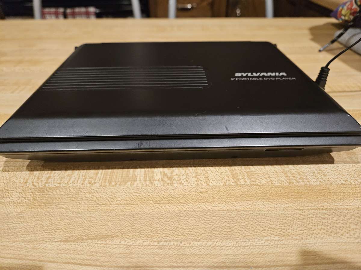 Sylvania 9 Portable DVD Player