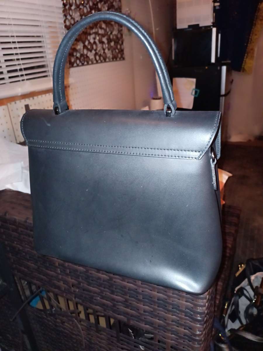 Luana Ferracuti bag