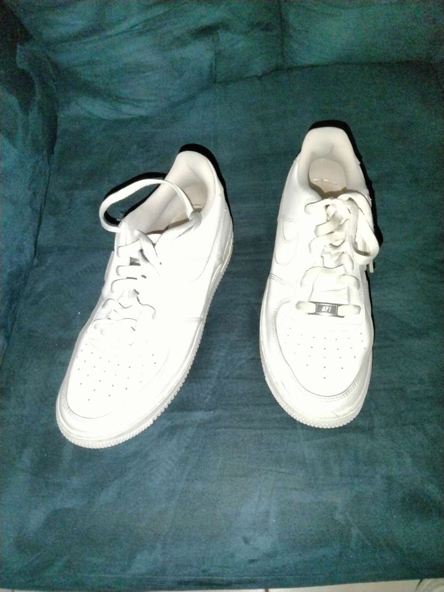 size 7Y white air force