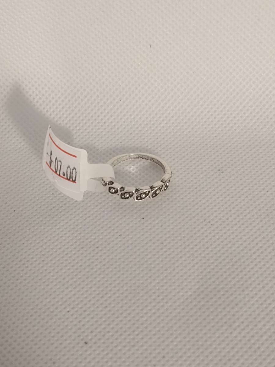 Silver Leaflet Ring