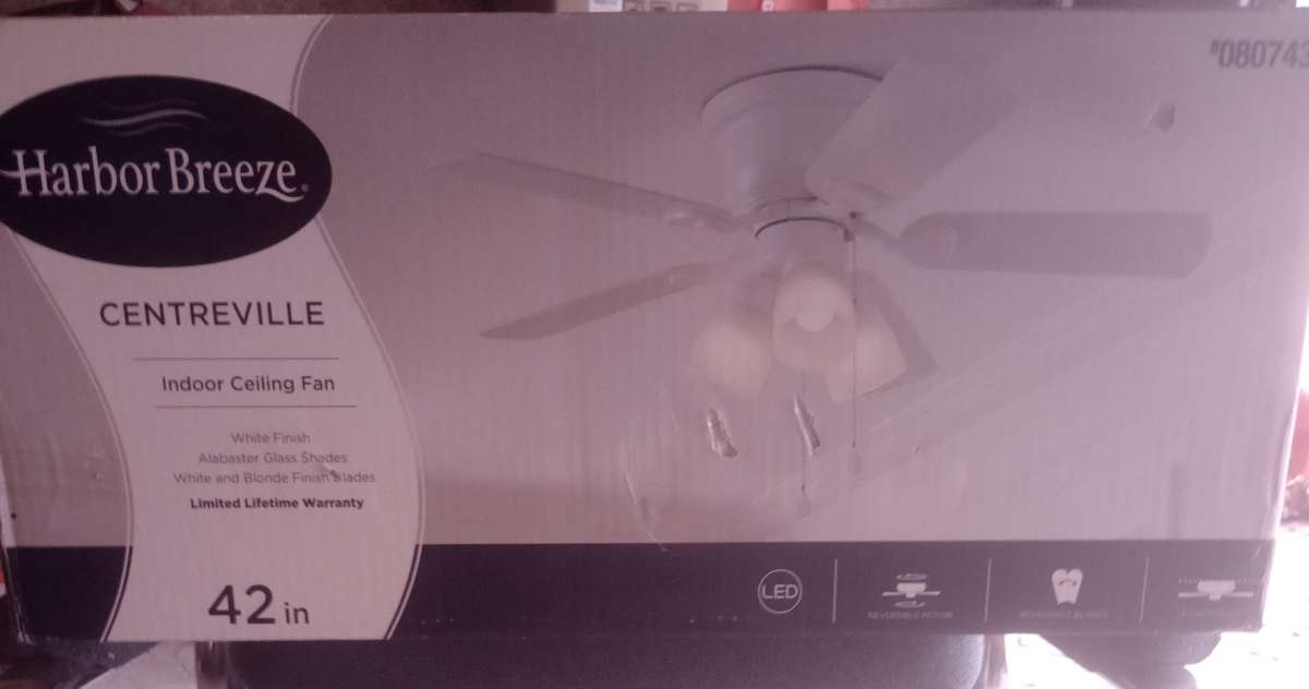 The Harbor Breeze Centreville 42in Ceiling Fan
