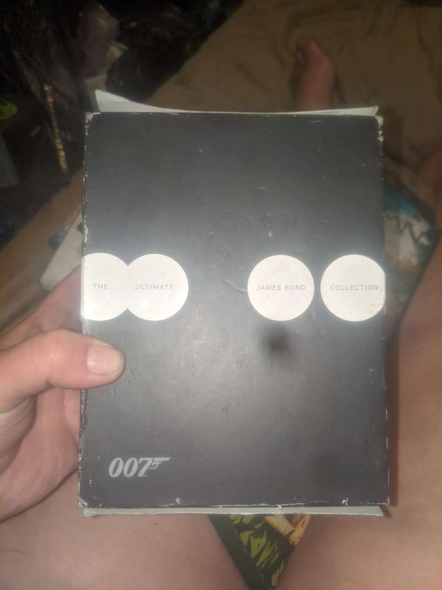 James Bond Bluray dvd set