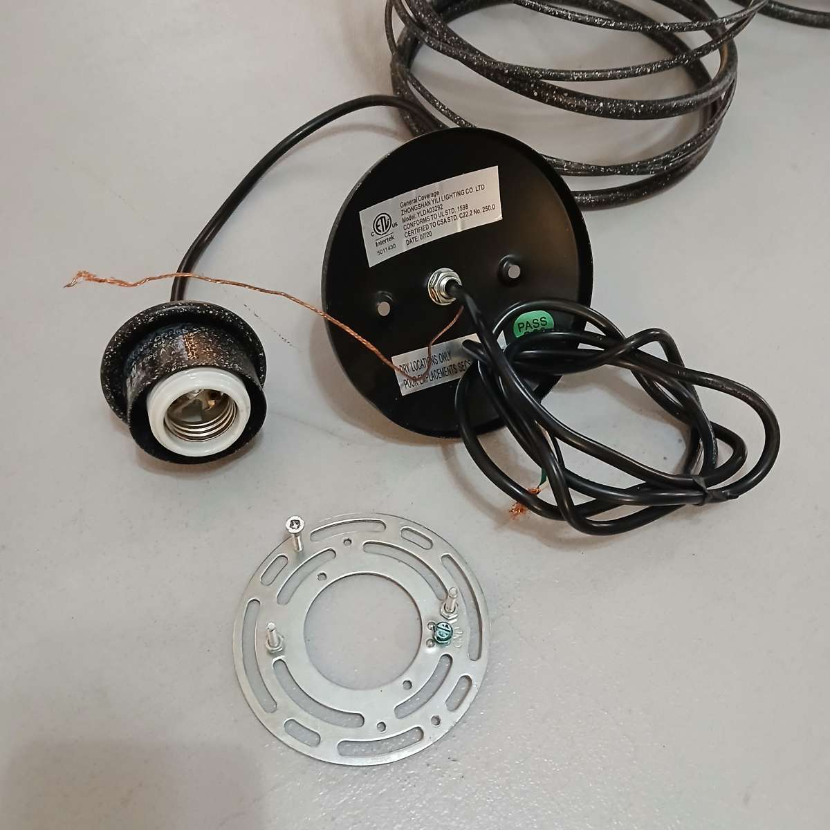 Modern wired pendant lights