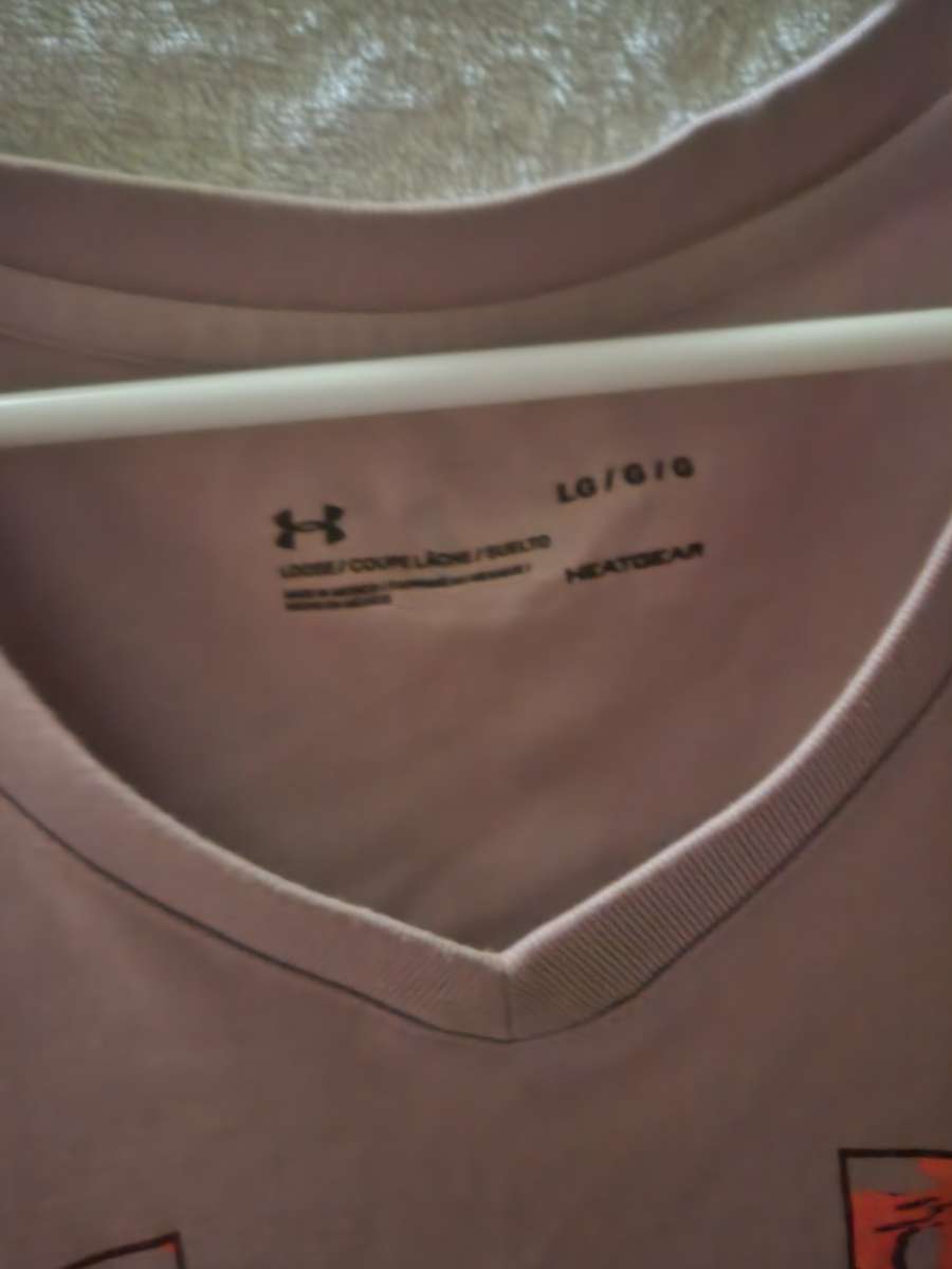 Large Girls Under Armour Purple Shirt