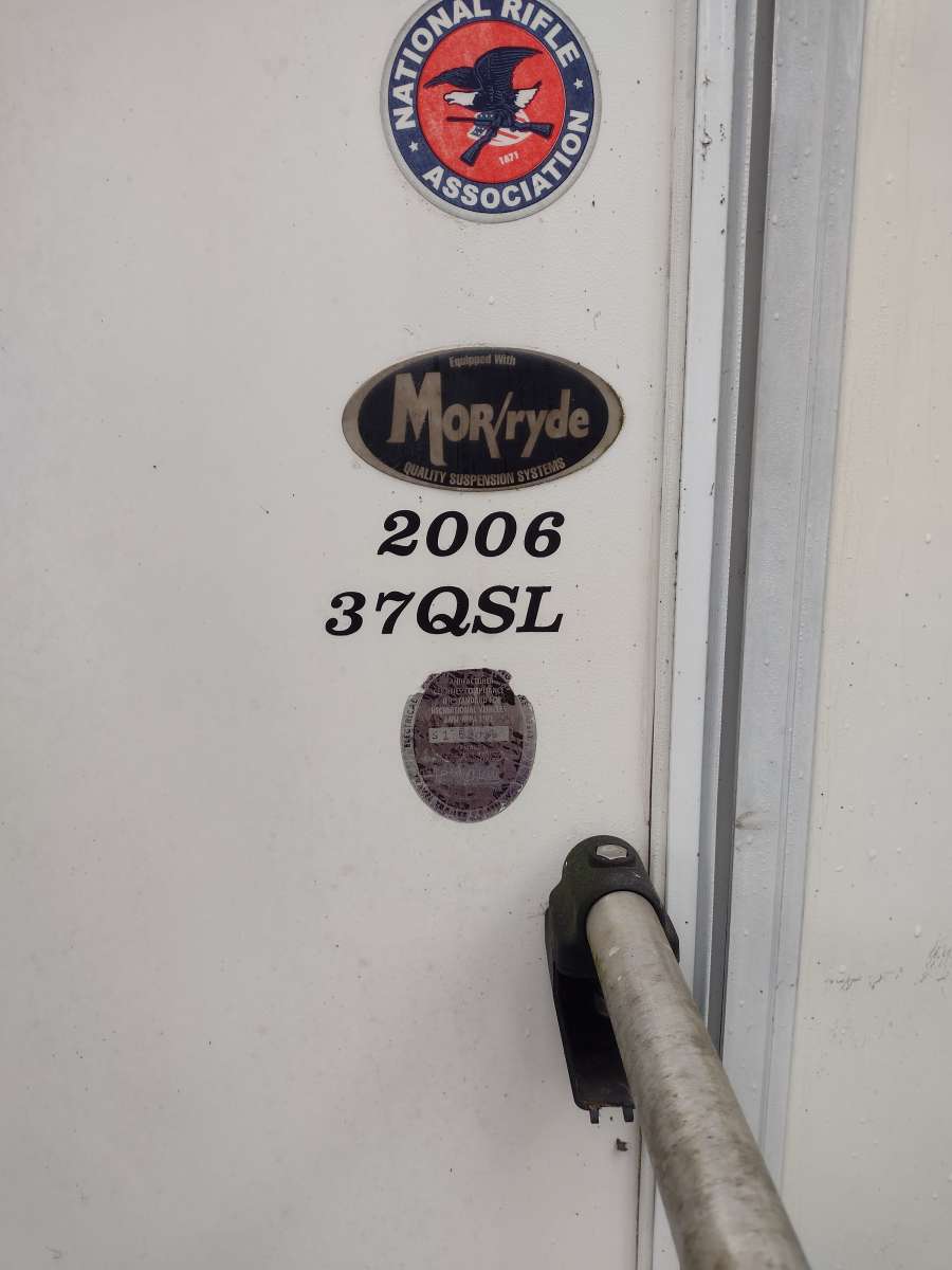 37ft Grand Junction fifth wheel RV