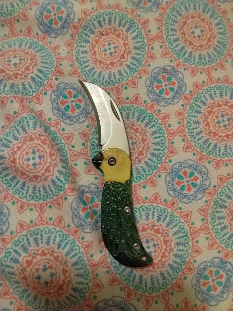 knife