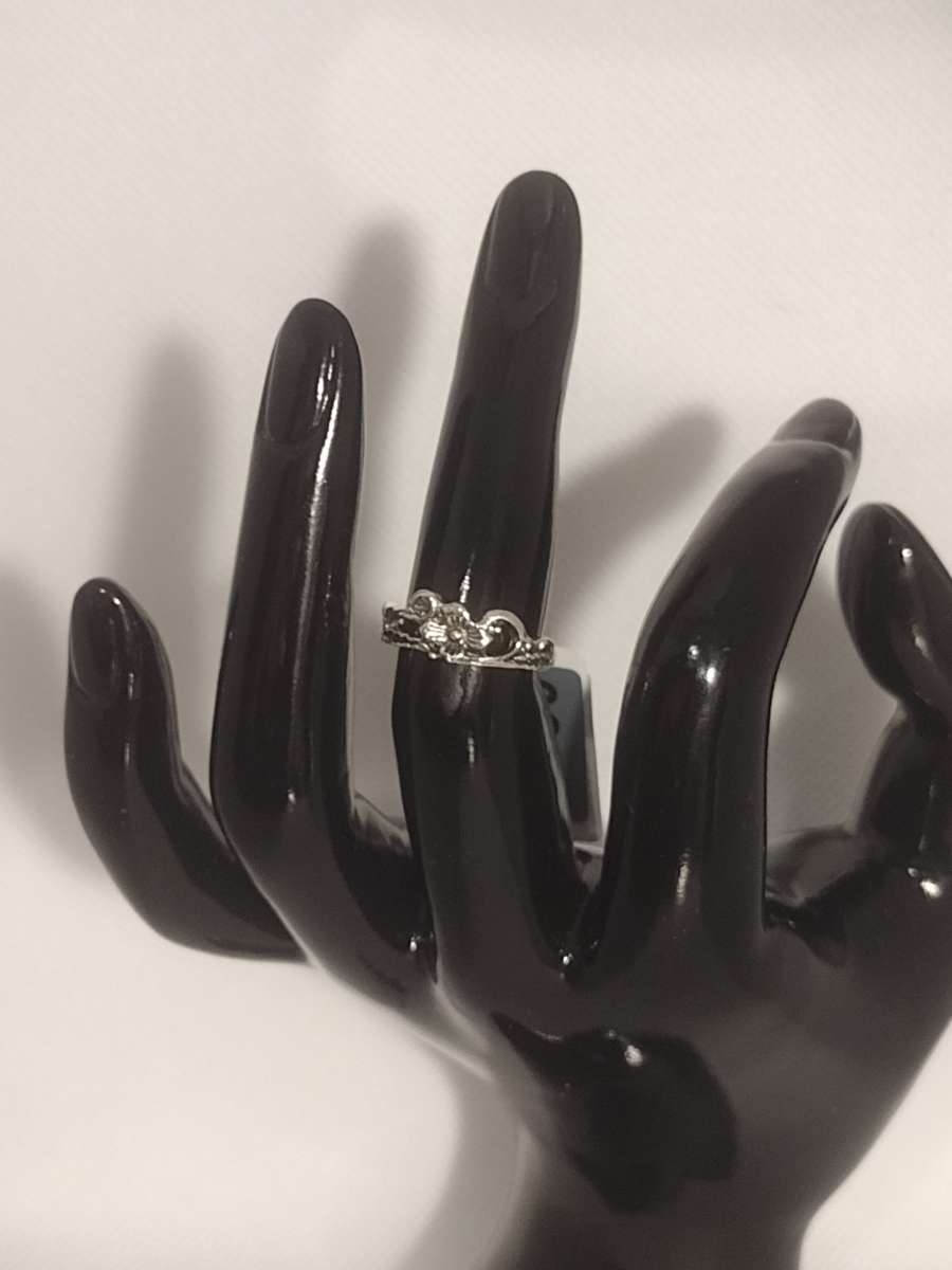 Bohemian Floral Design Silver Ring