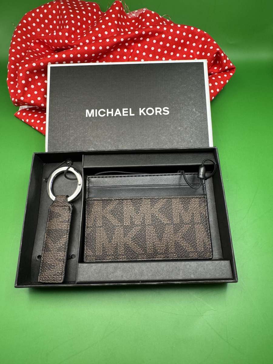 2042HPSR New Brown  Black Michael Kors Slim Holder With Key
