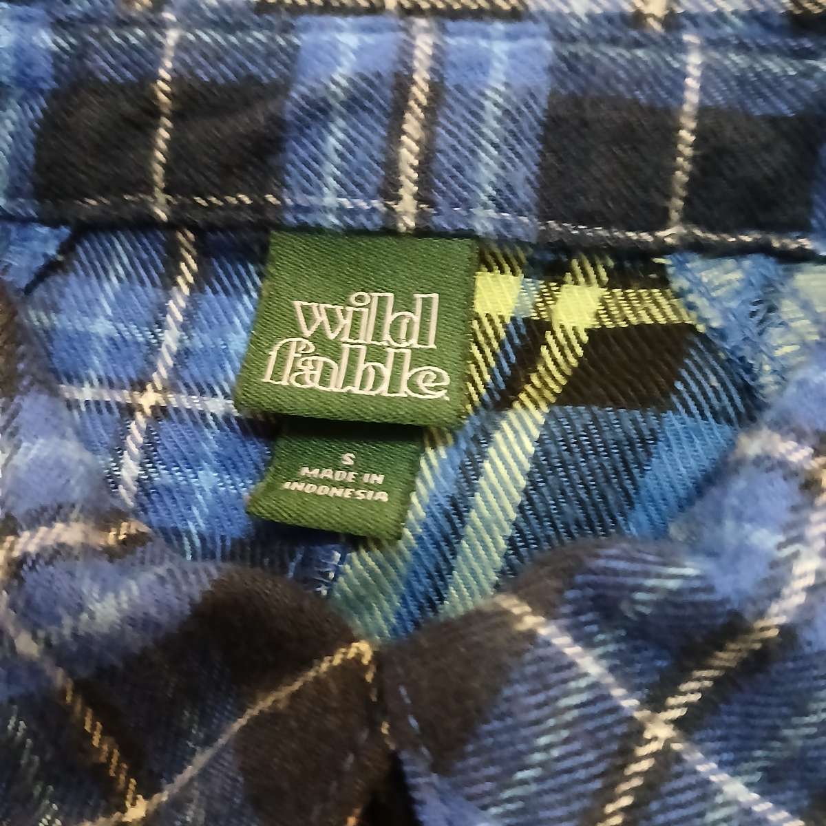 Wild fable vintage shirt small