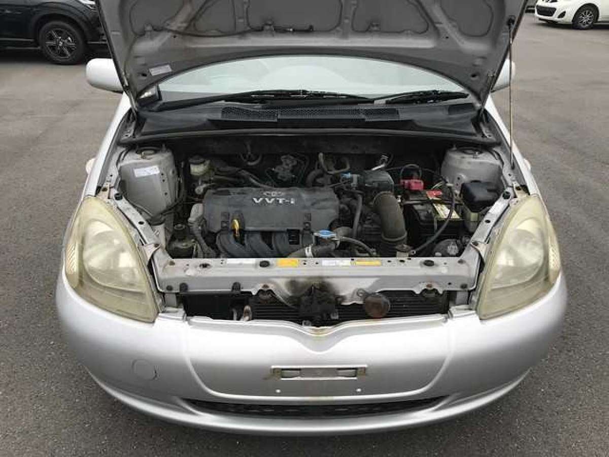 JDM 1999 TOYOTA VITZ AWD 5 SPEED RHD IMPORT