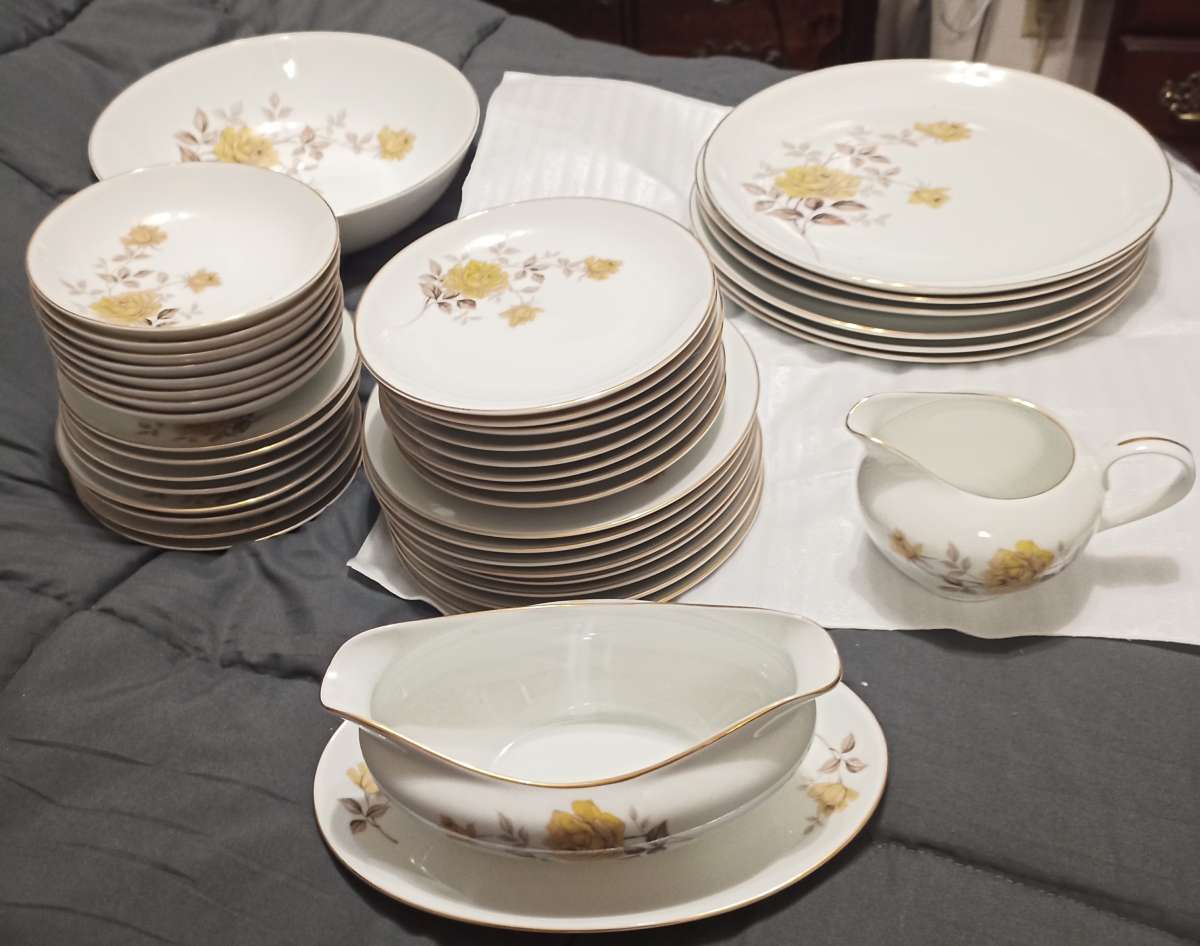 style house Valerie fine China