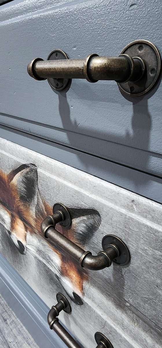 Kling Colonial 3 drawer solid wood dresser