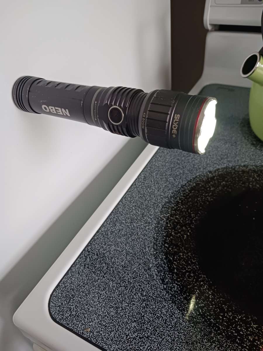 LED FlashlightWork Light  NEBO SLYDE  400 Lumens  6783