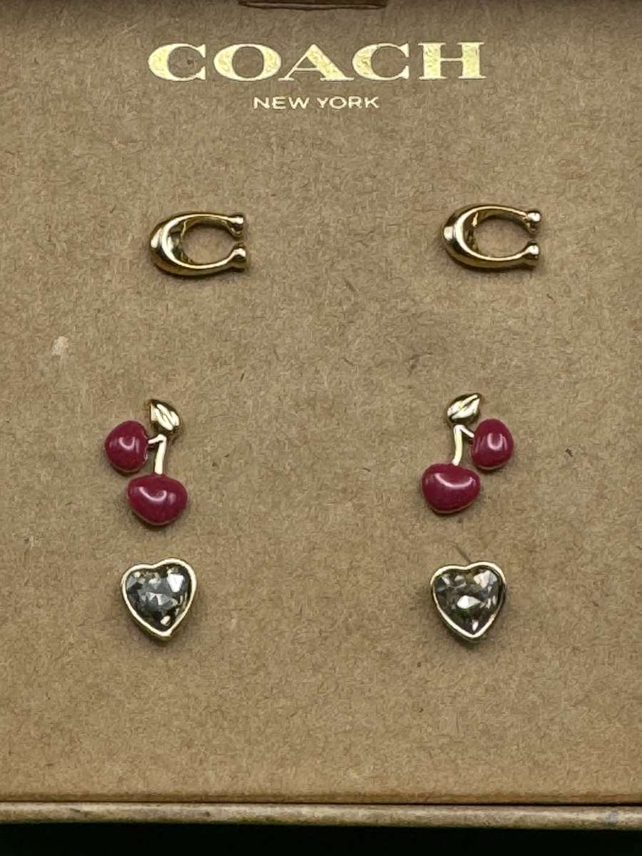AHSHWomens Coach C Signature Cherry Heart Gift Set 3 Pairs S