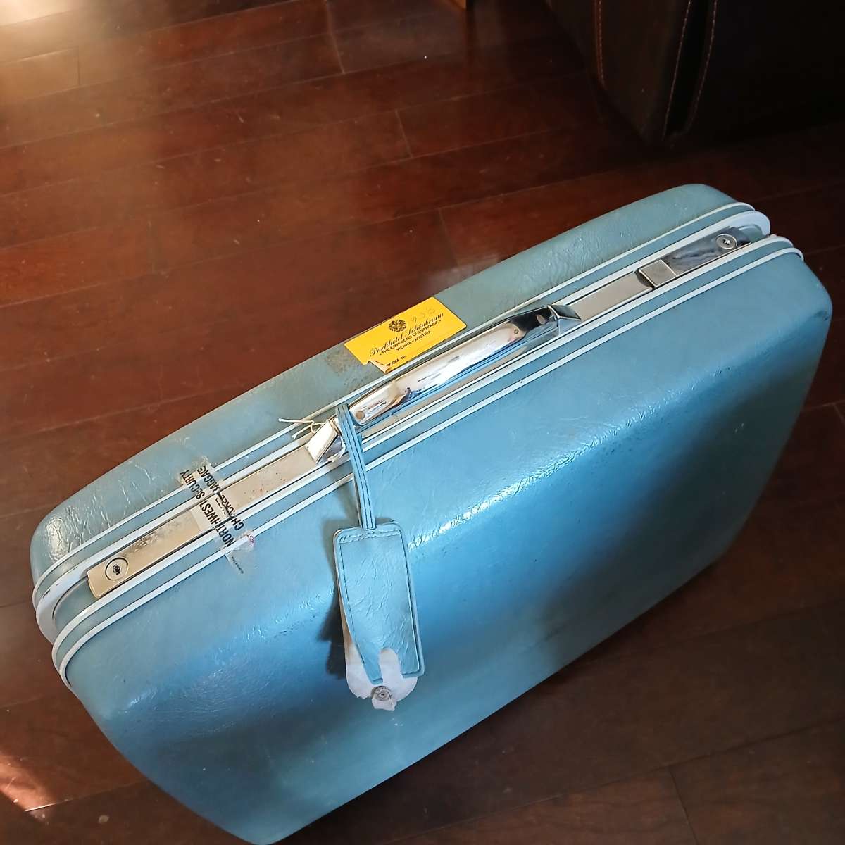 Samsonite vintage suitcase