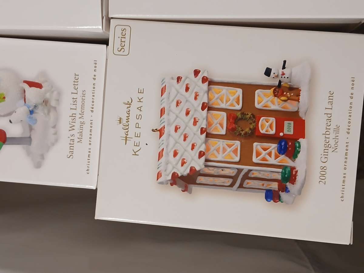 hallmark  keepsake christmas ornaments