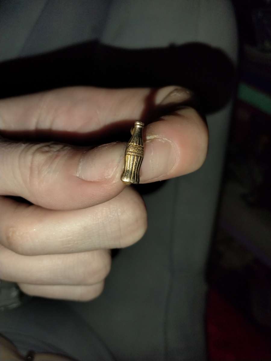 vintage CocaCola 10k yellow gold award pin