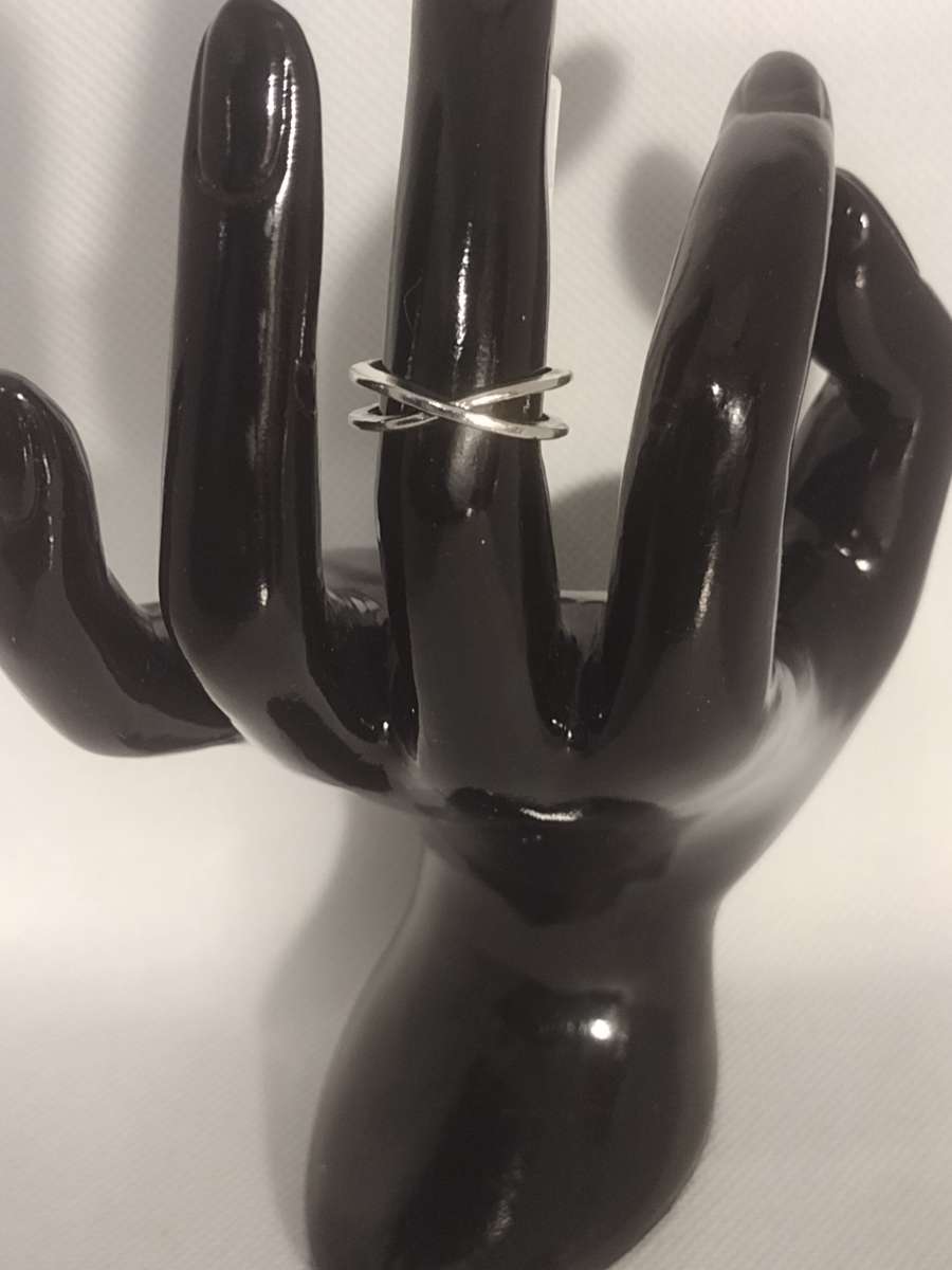 Silver Criss Cross Ring