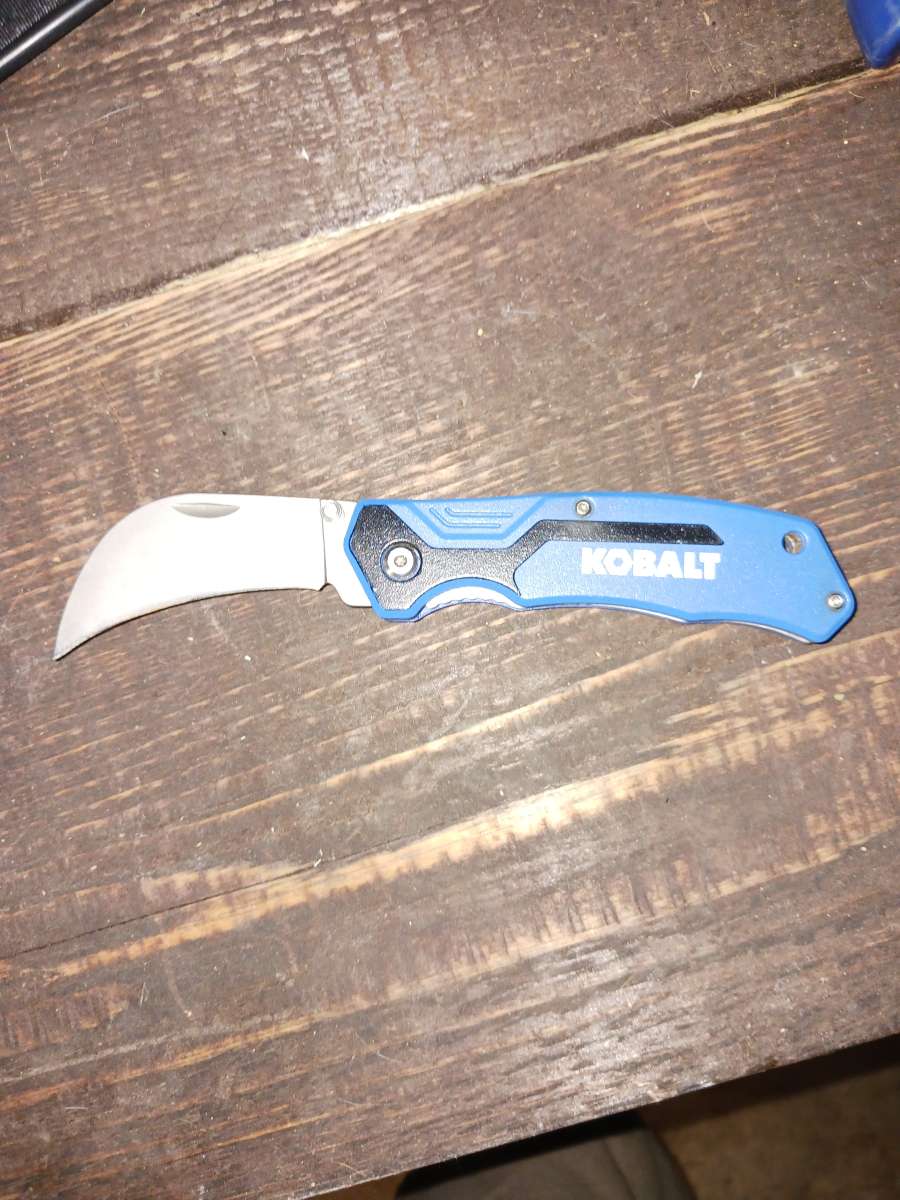 Kobalt Hawkbill blade pocketknife