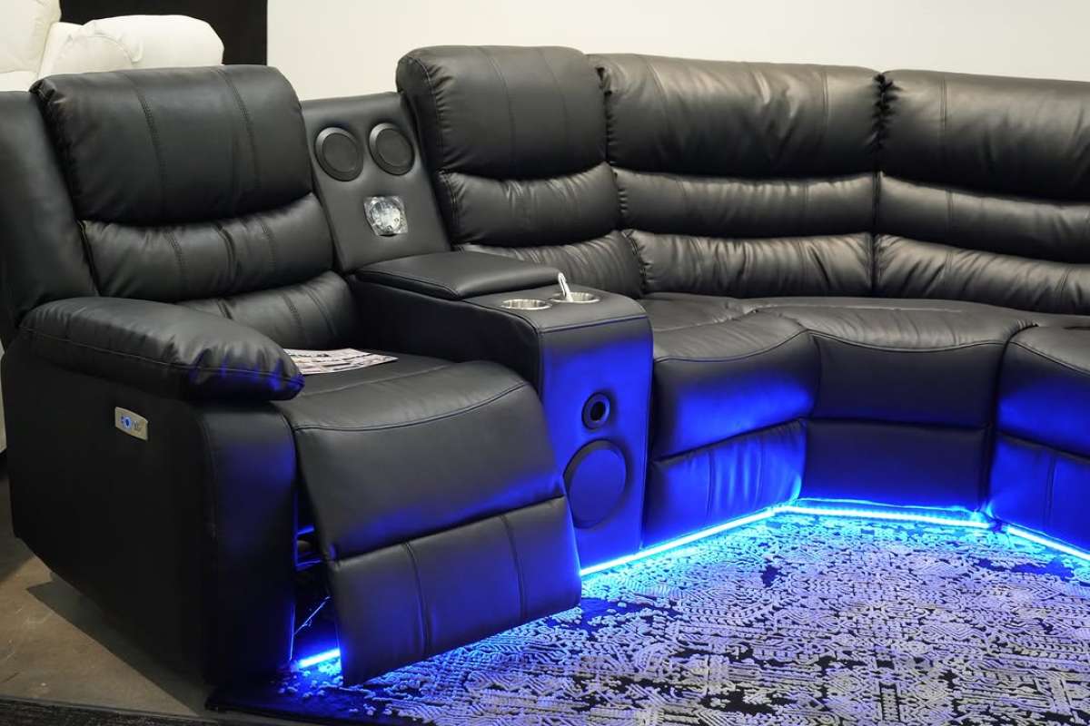 Se vende Seccional Reclinable electrico