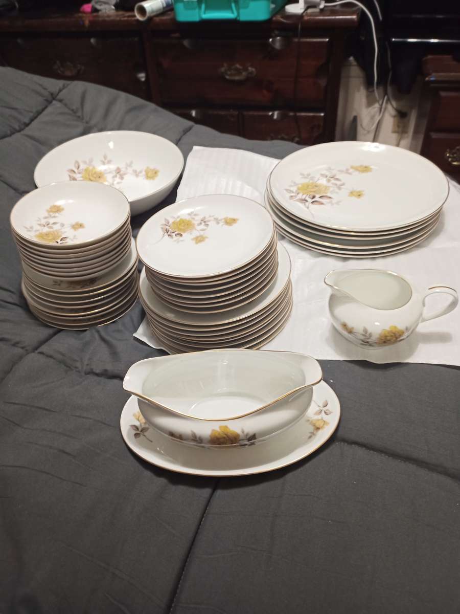 style house Valerie fine China