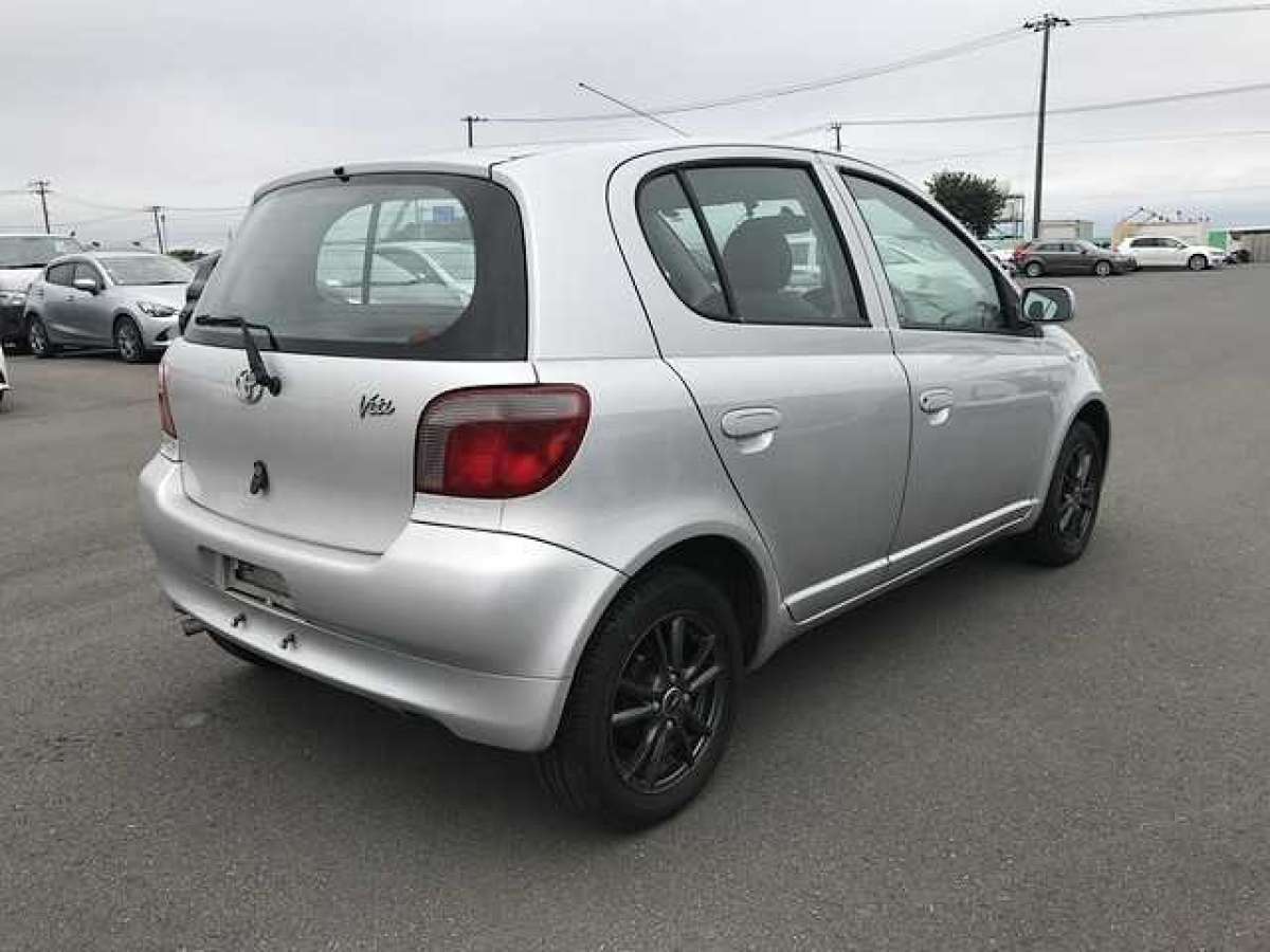 JDM 1999 TOYOTA VITZ AWD 5 SPEED RHD IMPORT