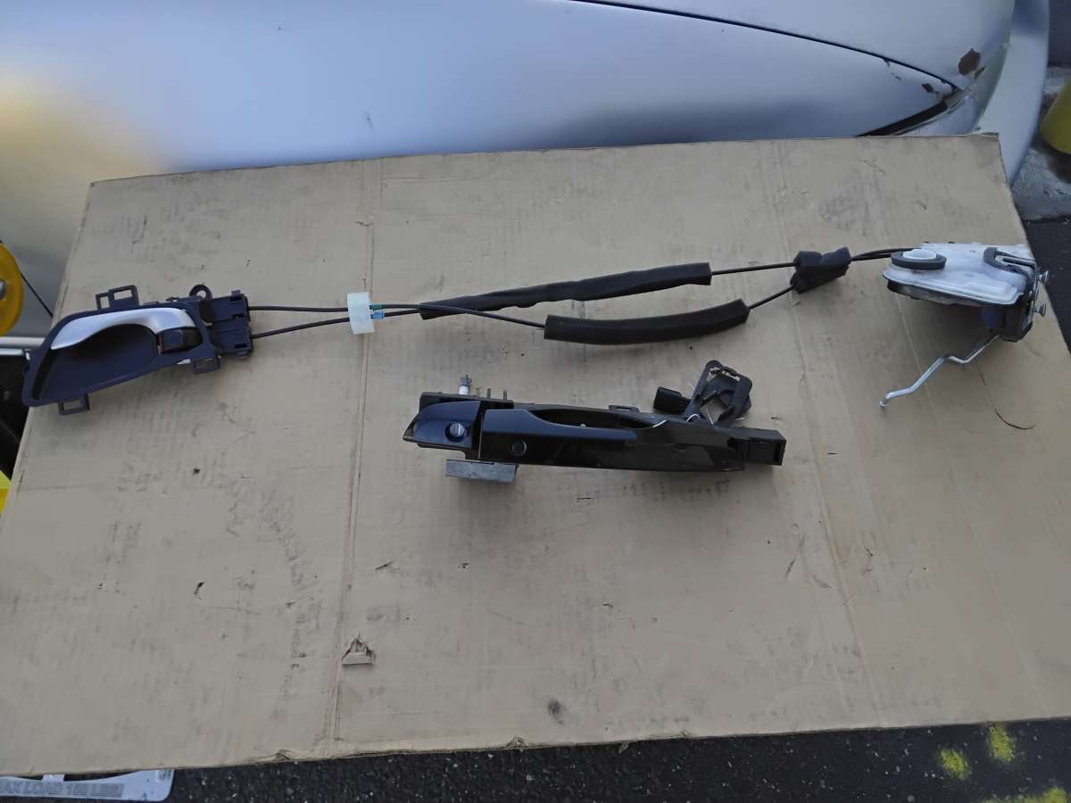 2018 Honda Civic Left Front Door Power Handles Like New
