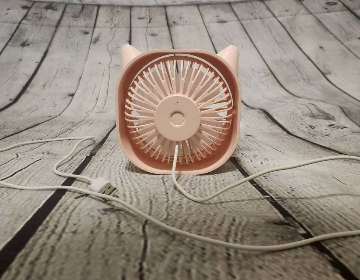 Portable Pink Cat Shaped Wired Fan