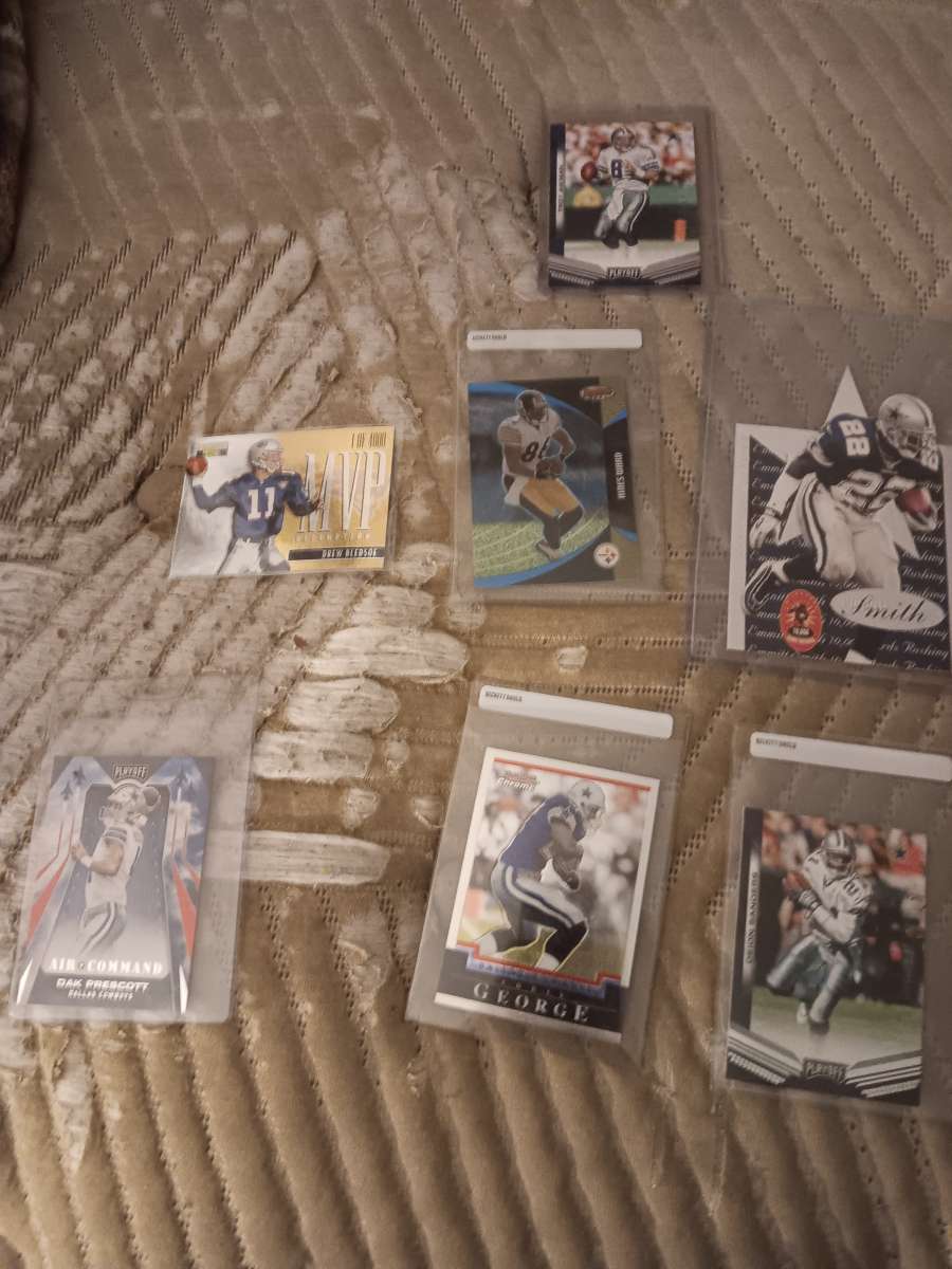 nfl football cards dont know if they are rare