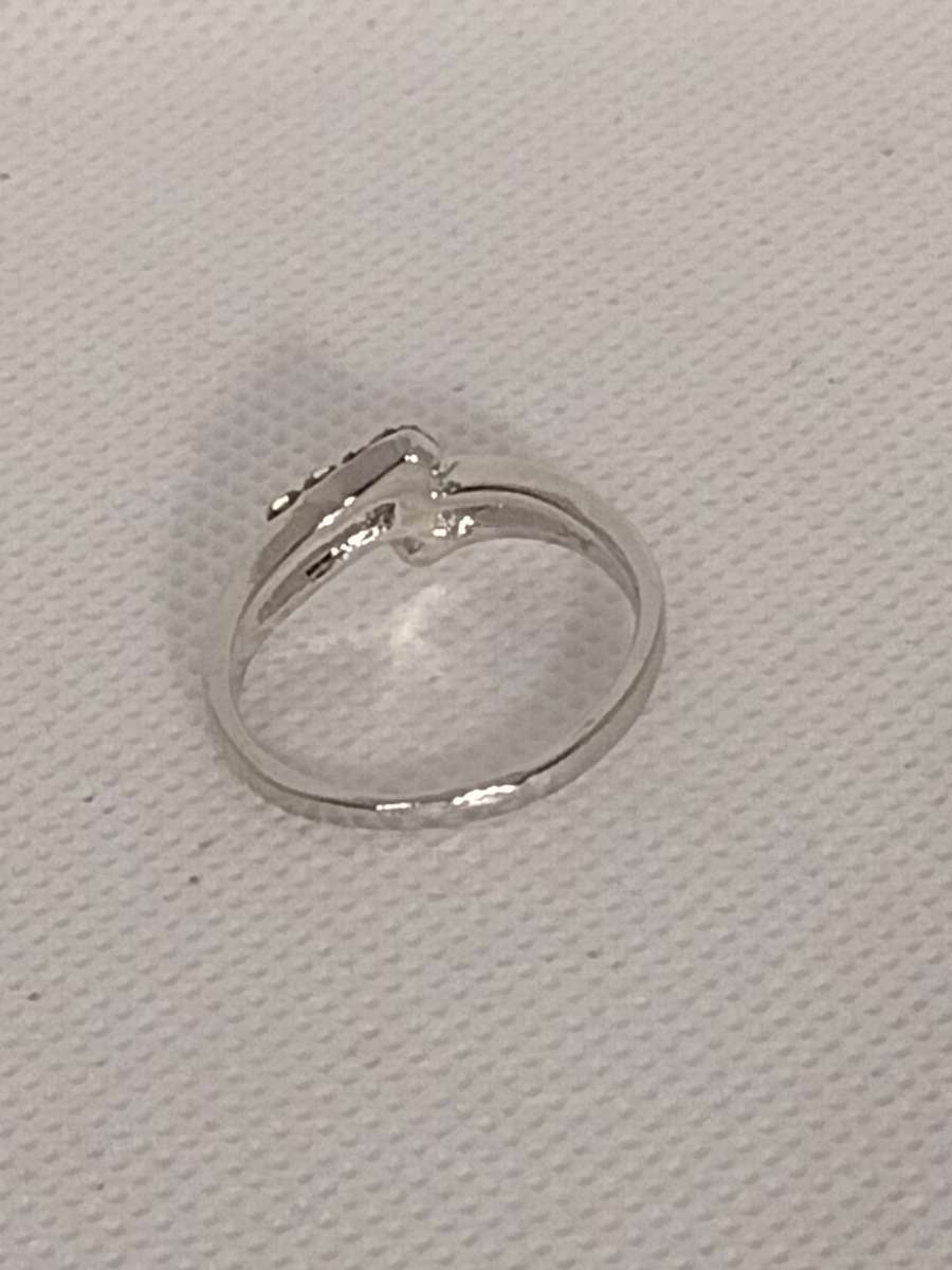 Red White Silvery Ring