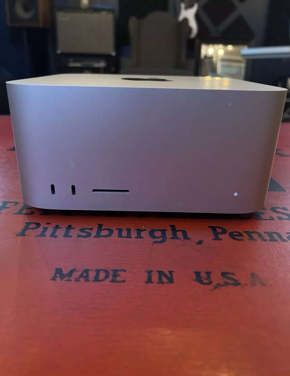 Apple Mac Studio M1 Max 10Core 64GB RAM 1TB SSD 32Core GPU E