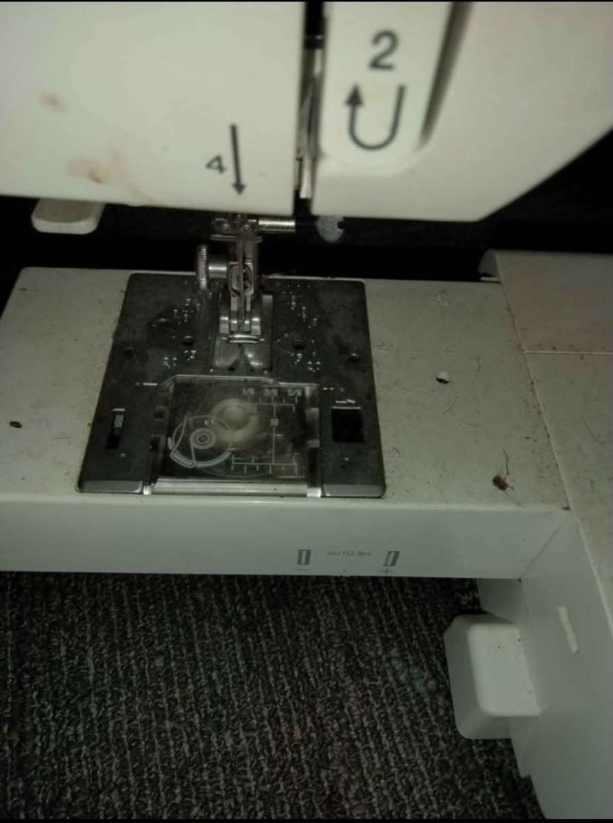 2 Sewing Machines