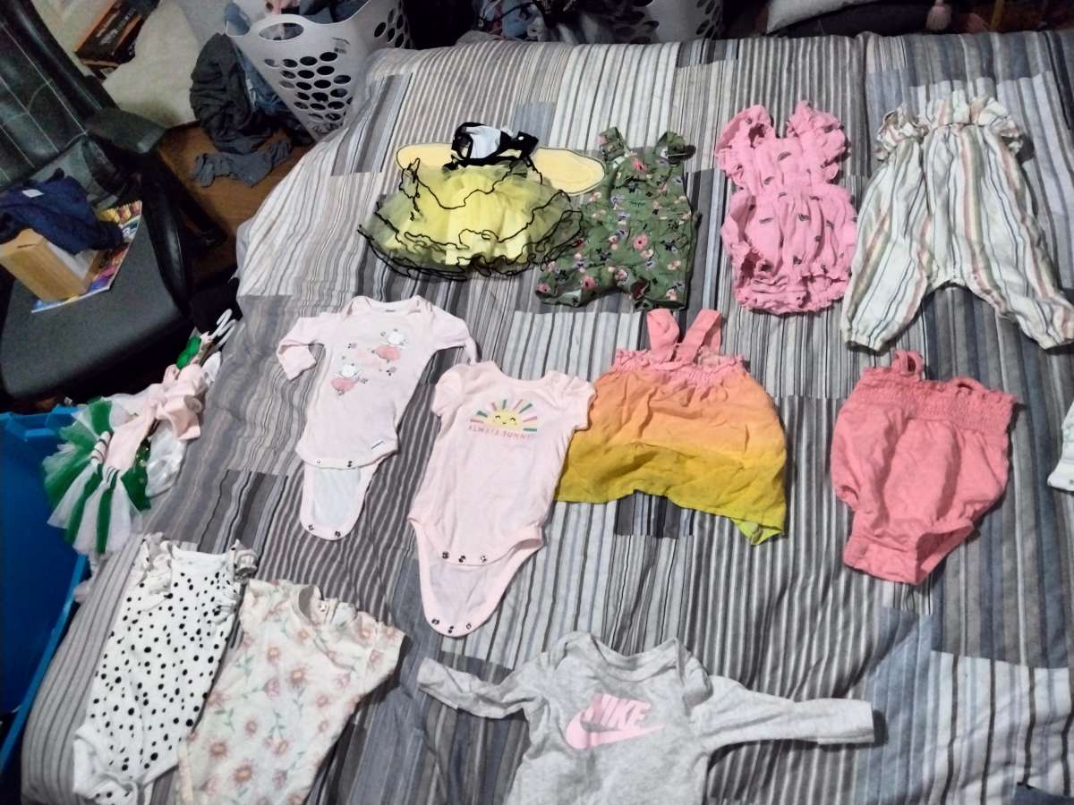 0 to 3 months old girl clothes
