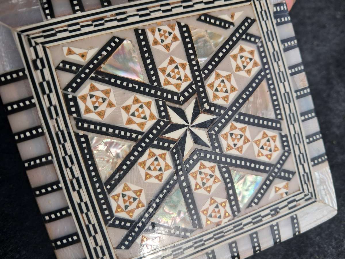 Antique Handcrafted Mother of Pearl Trinket Box