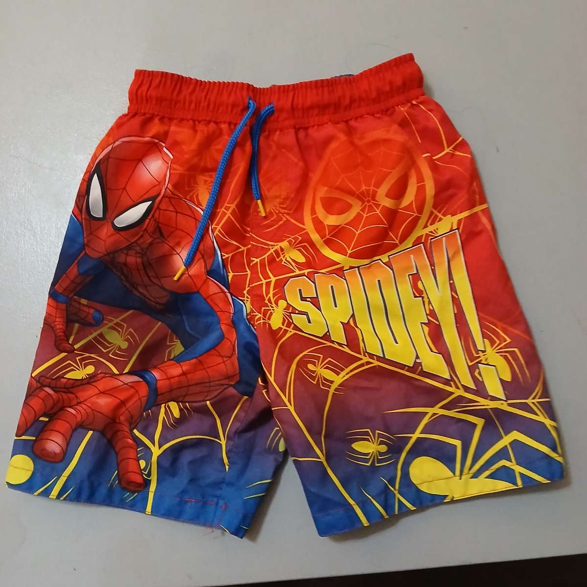 Spiderman kids shorts size 7