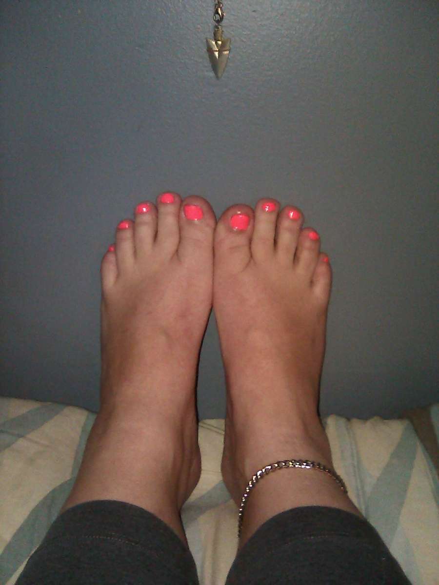 cut color style peddie Mannie brows lashes acrylics makeup