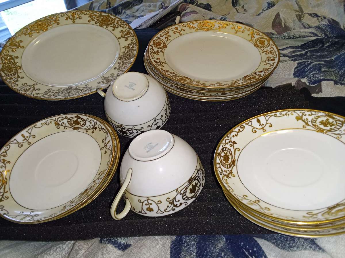 Mix of Noritake and Nippon China