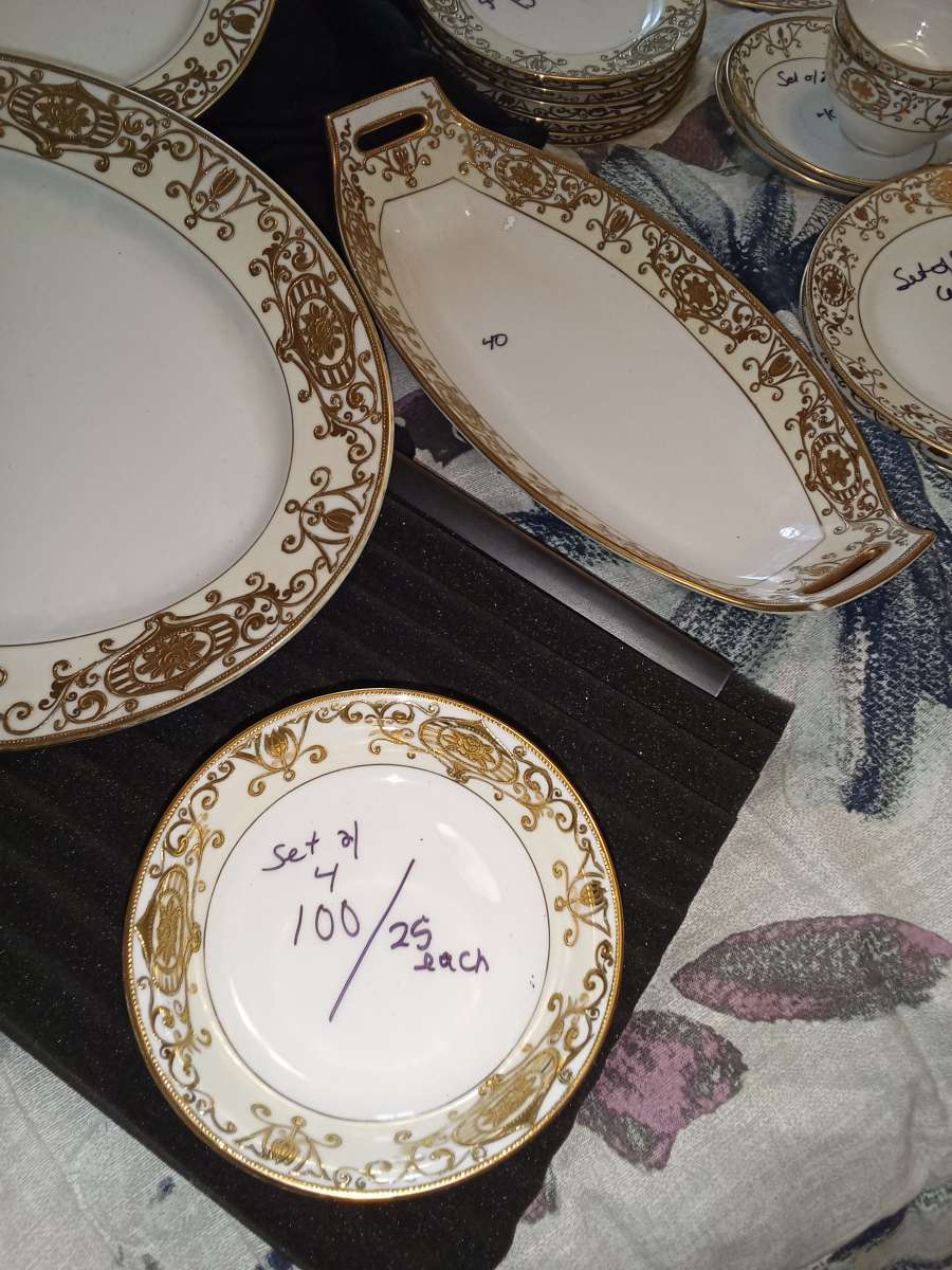 Mix of Noritake and Nippon China