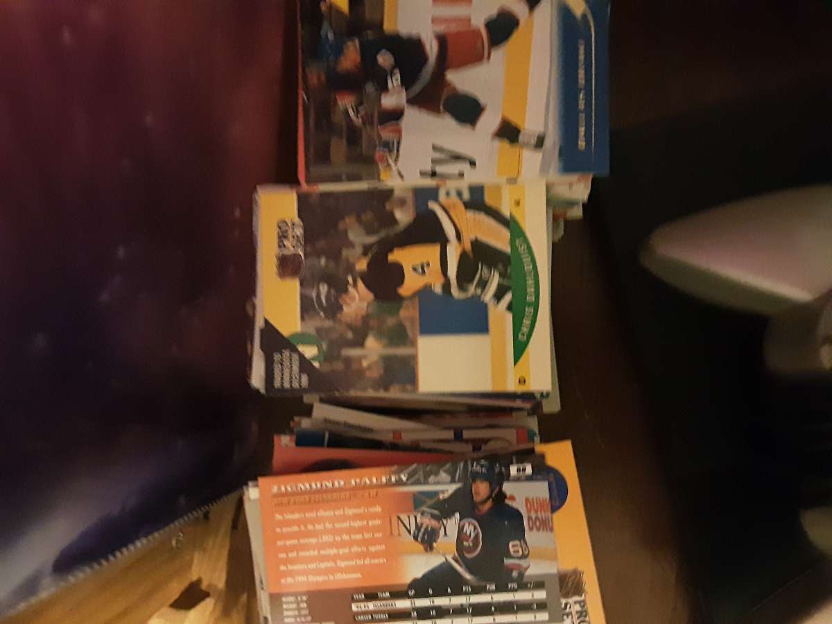 football hockey basketball cards