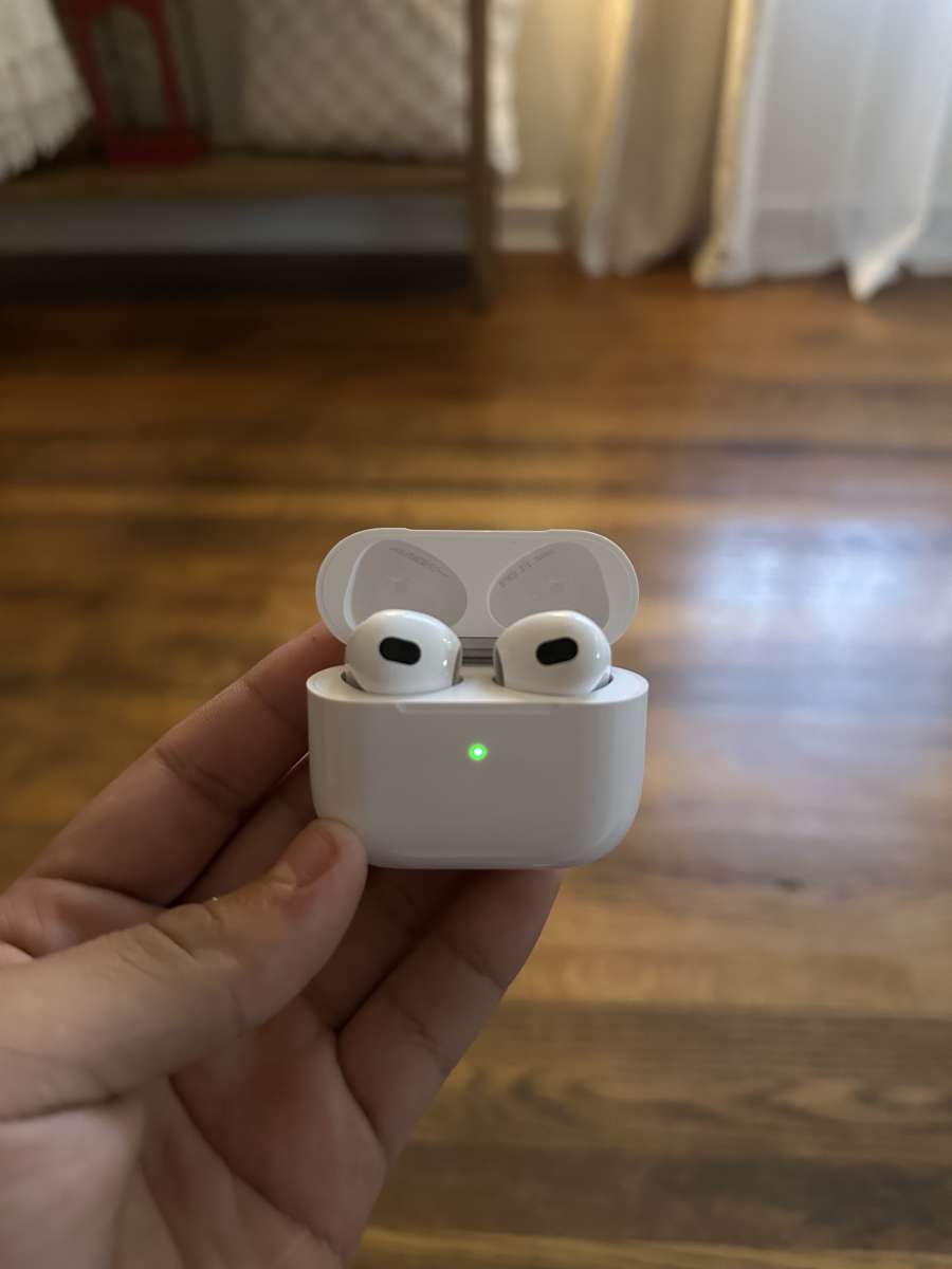 AirPods