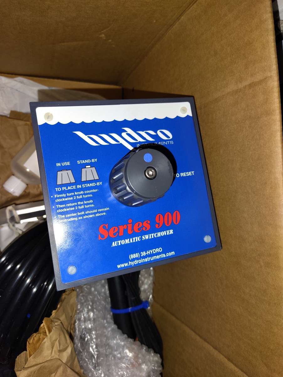 hydro instruments series 900 automatic switchover