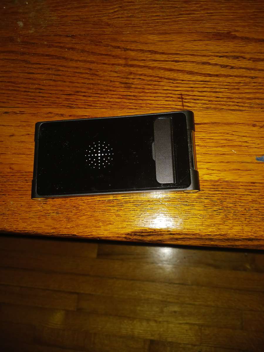 PASSPORT  WIRELESS CHARGING STATION