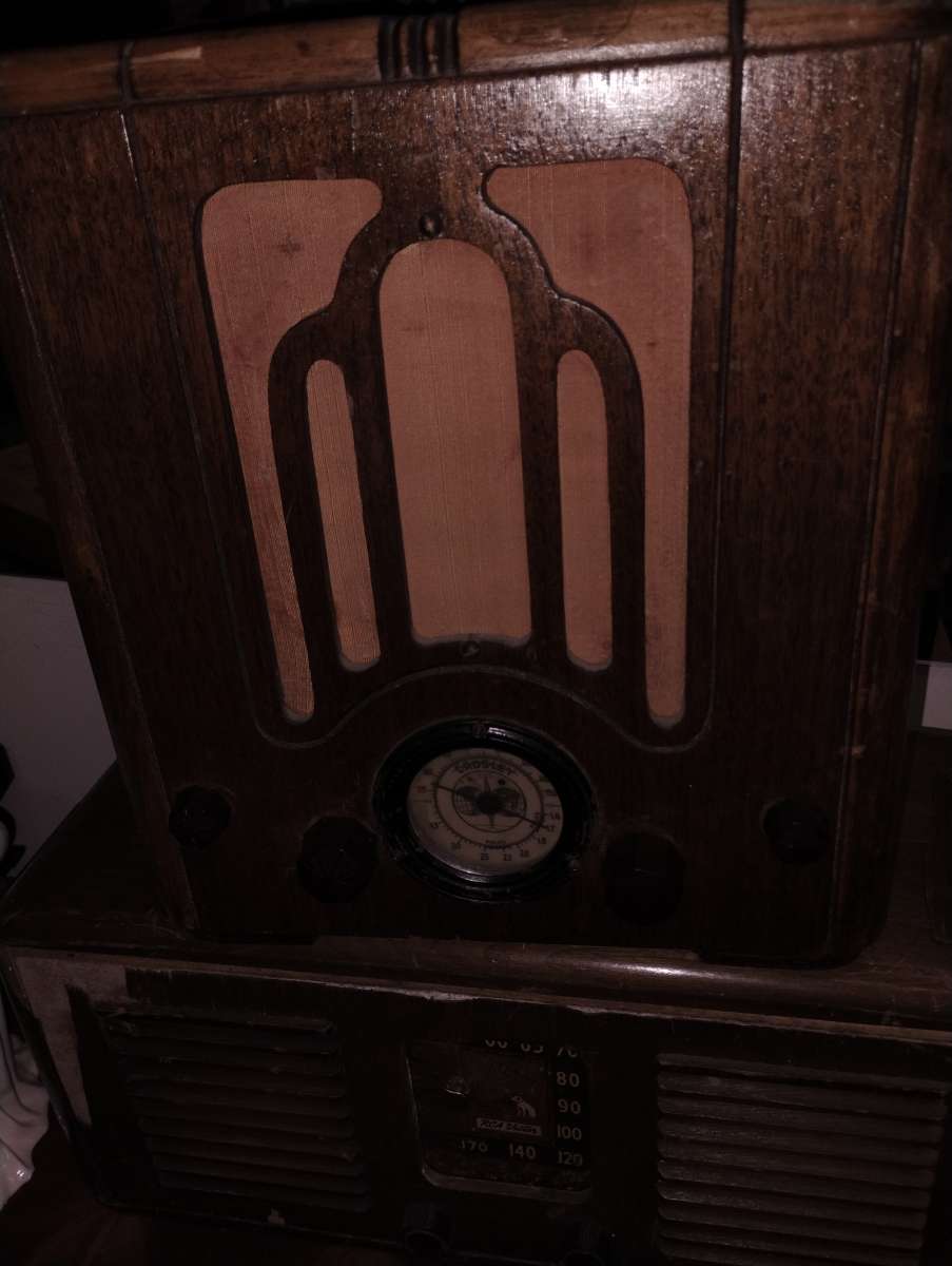 antique radio