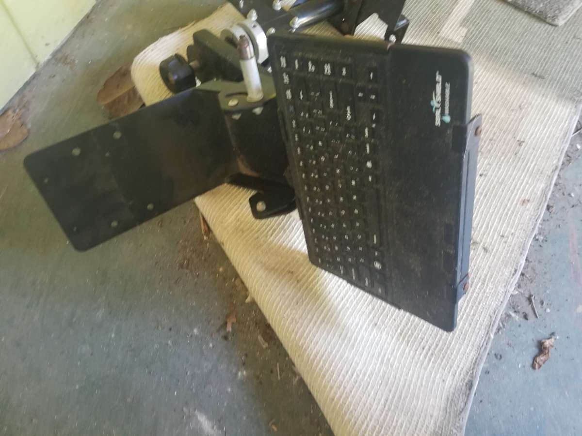laptop stand for automobile