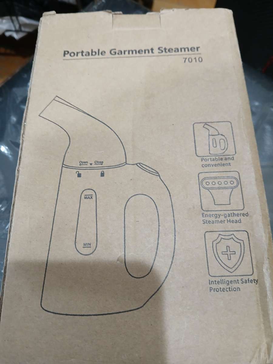 Portable Garment Steamer