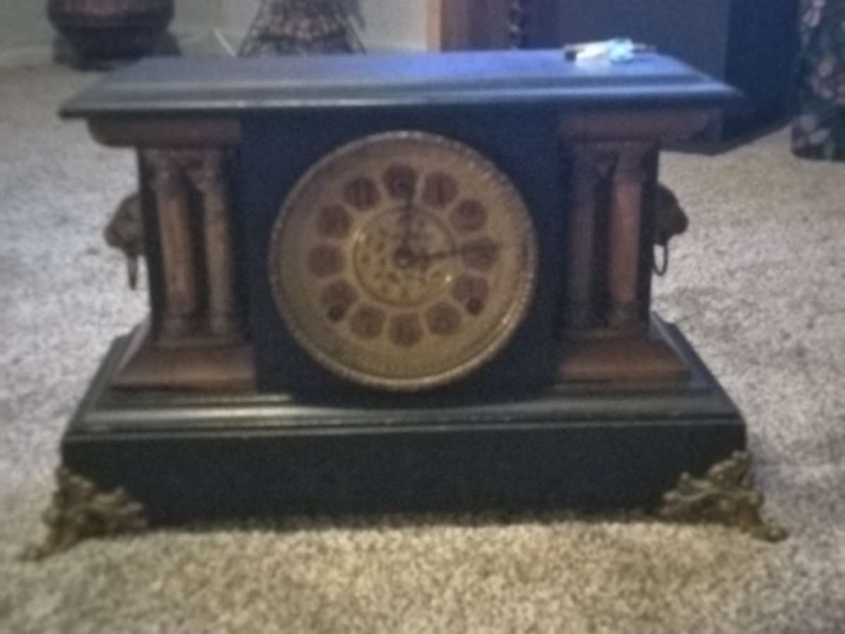 wmLGilbert Mantel Clock