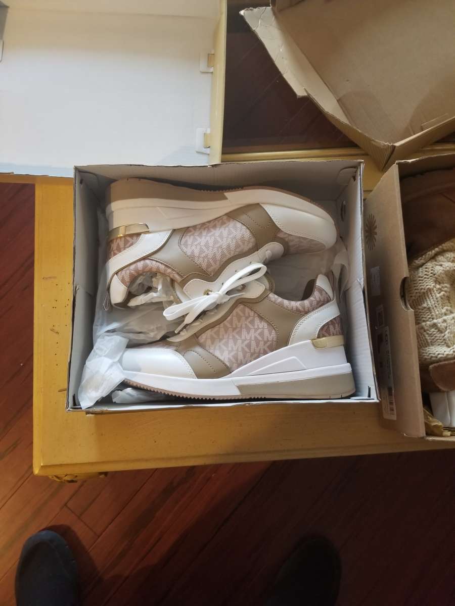 ugg boots and michael kors sneakers