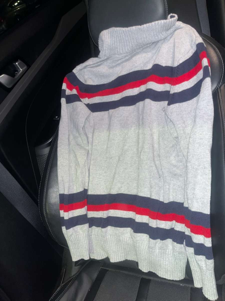 Tommy Hilfiger sweater