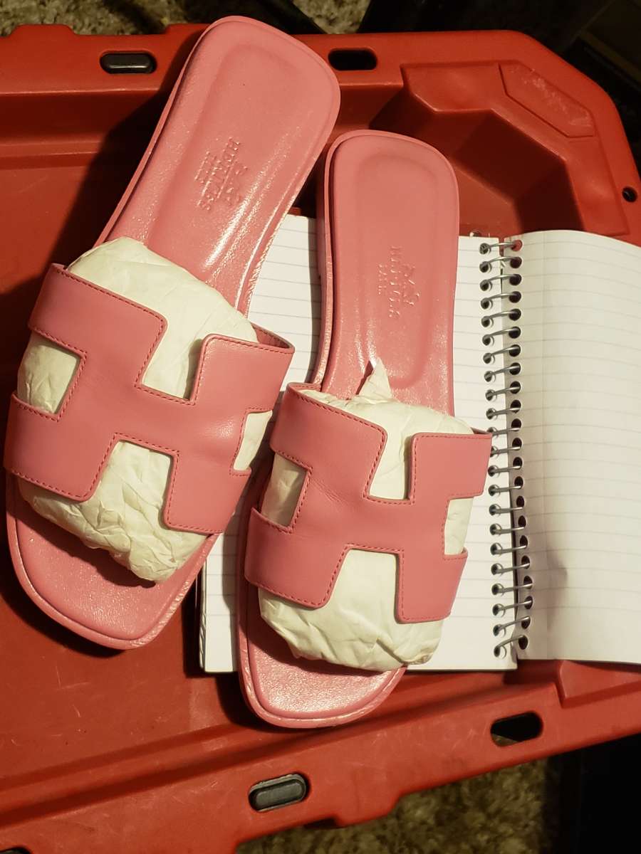 Hermes Pink sandals