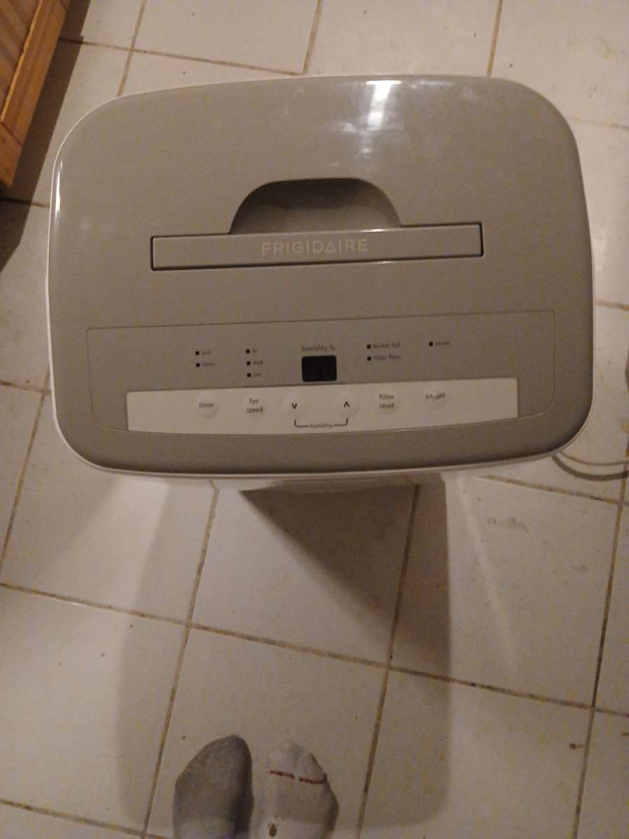 Frigidaire 70 pint Dehumidifier